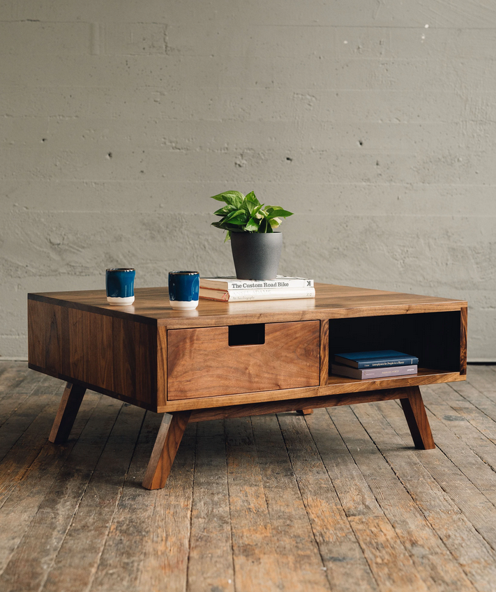 Vintage-Style Coffee Table with Bottom Shelf and Hidden Storage